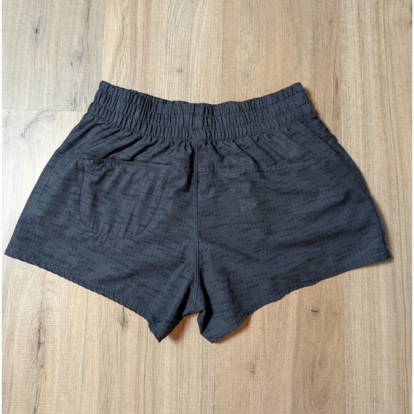 Vuori Size S Dash Shorts Black Camo Running High Rise Stretch Pockets Athleisure - Picture 2 of 9
